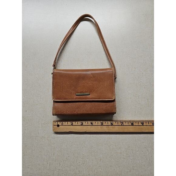 Vtg Nine West Brown Faux Leather Wristlet Micro Mini Bag Kiss Me Change purse - Picture 11 of 11